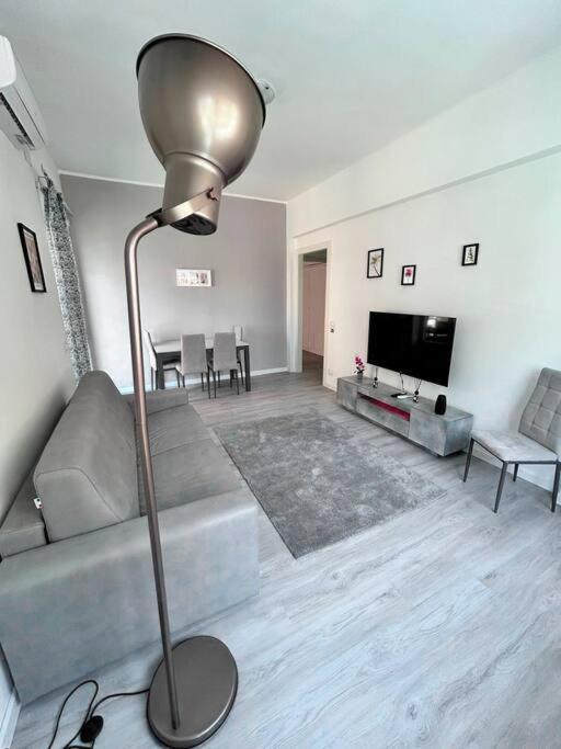Maison Monferrato * Rome